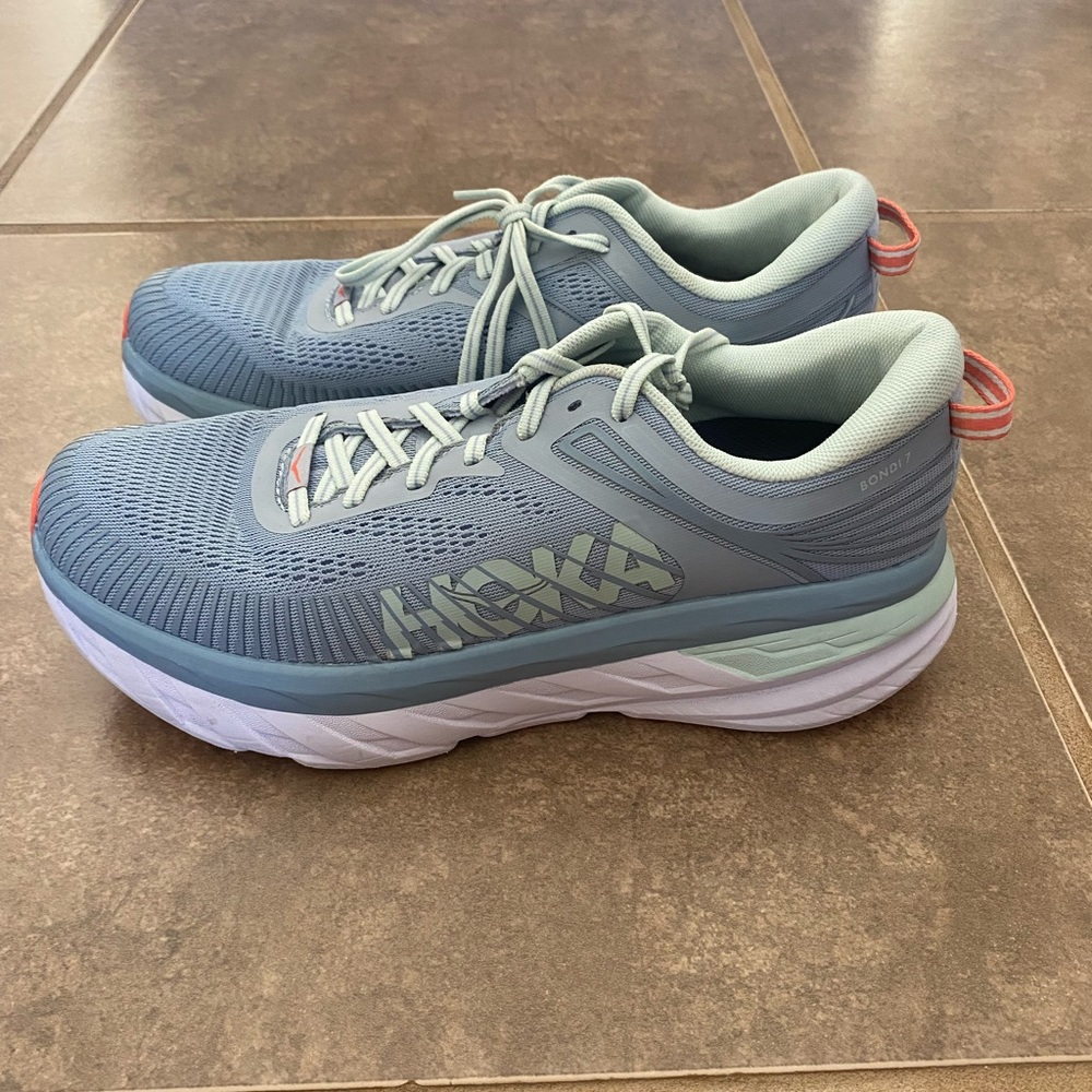 Women’s HOKA One One Bondi 7